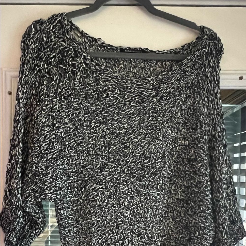BCBG SWEATER DRESS SIZE SMALL - Picture 5 of 5